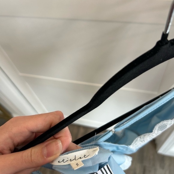 Et Clet Blue Lace Trim Top - Picture 4 of 4